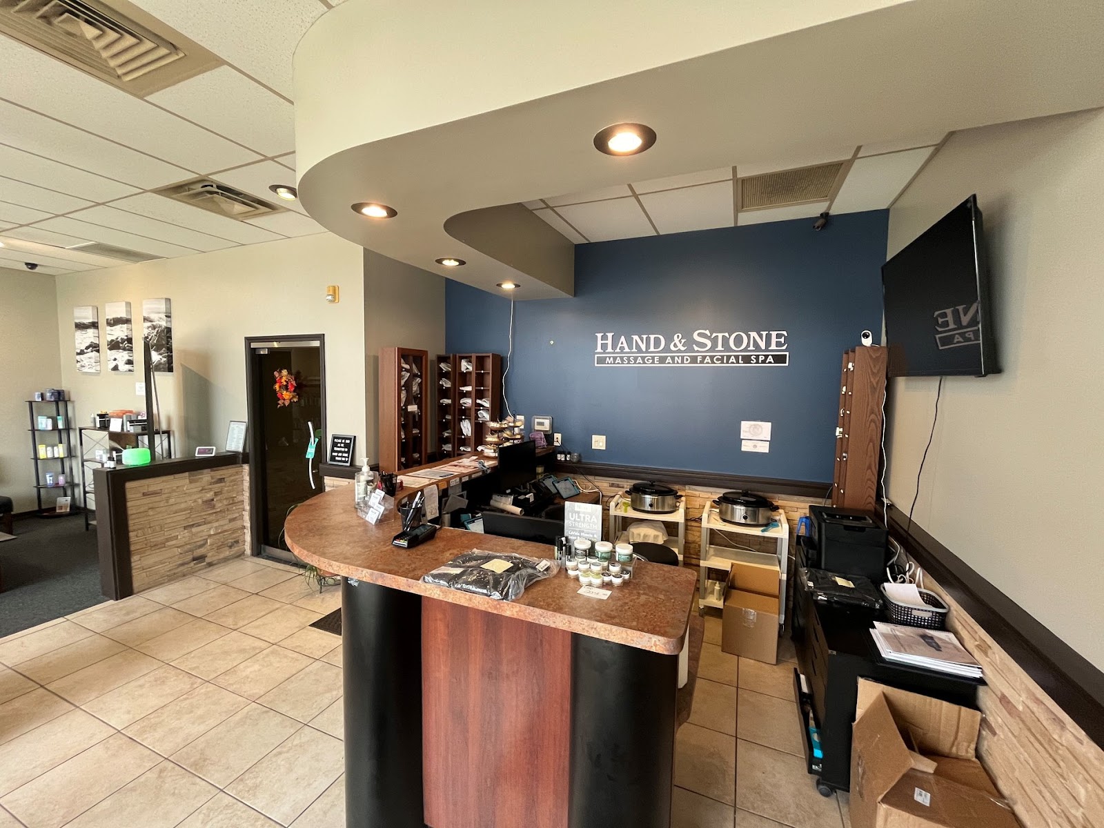 Hand & Stone Massage and Facial Spa in Brighton