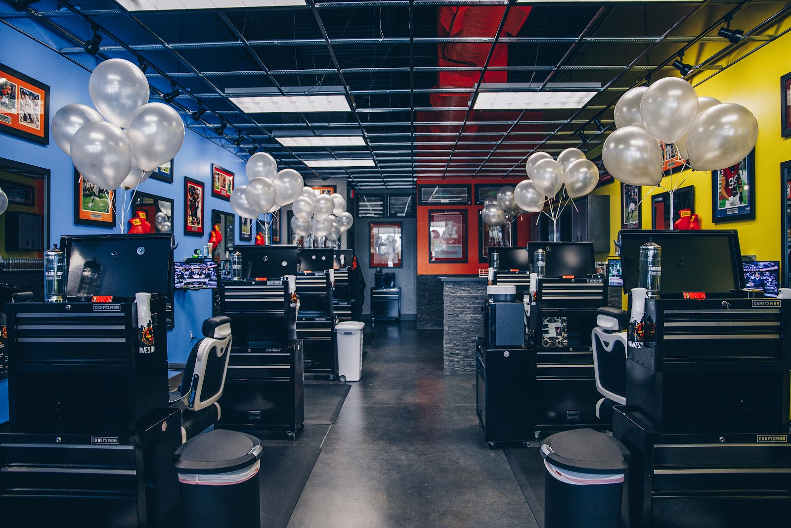 Lady Jane's Haircuts for Men- Brighton (96 & Grand River) — photo