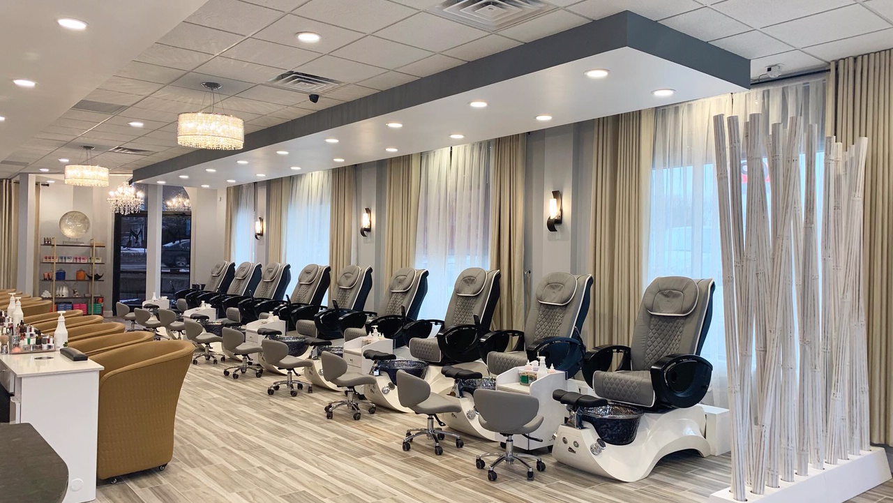 SM NAIL SPA in Brighton